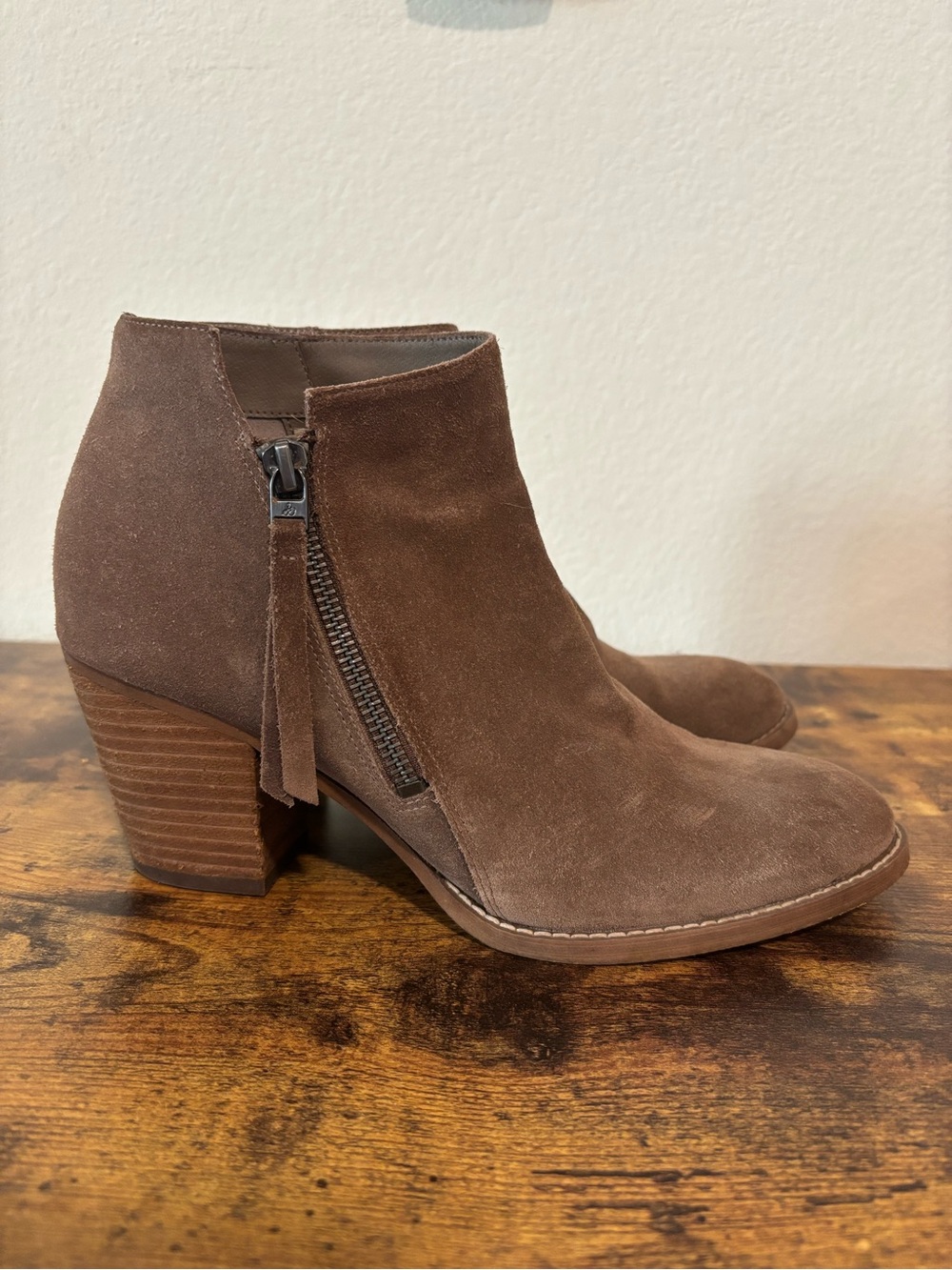 Sam Edelman Macon ankle bootie suede brown zip boot